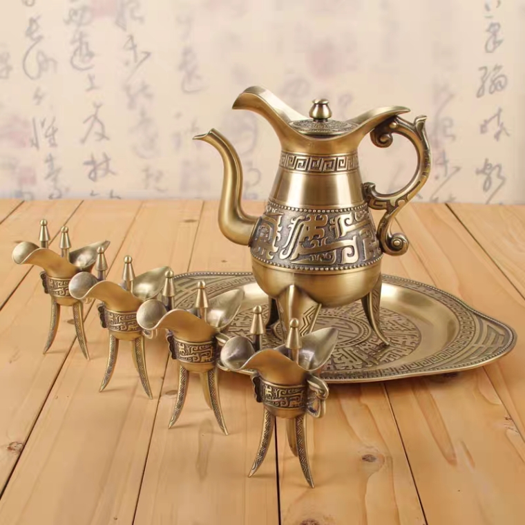 Bộ ấm chén đồng Tần Thủy Hoàng